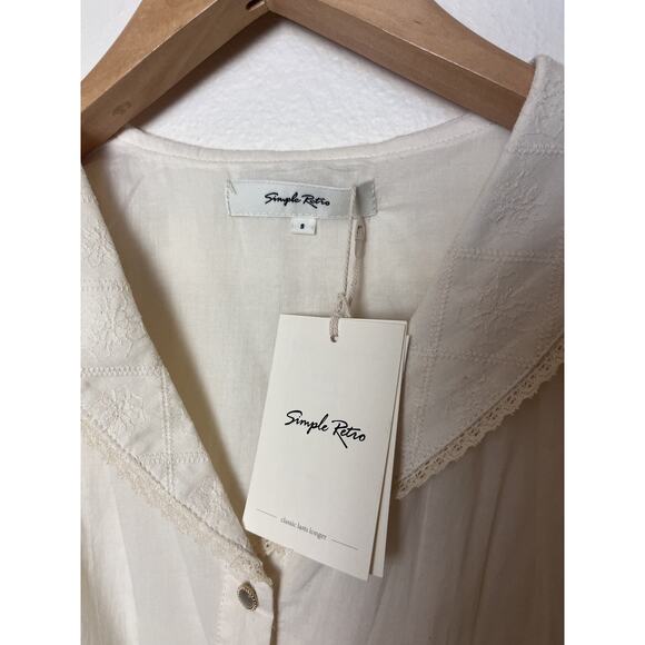 NWT Simple Retro Embroidered Lace Crochet Button Top Women’s Sz Small Ivory - Picture 3 of 7